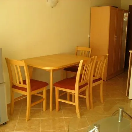 Apartment 66